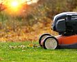 Posledné kosenie trávnika pred zimou. Na akú výšku?