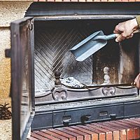 Najlepší vysávač na popol z krbu: Recenzie chvália Kärcher aj Fieldmann