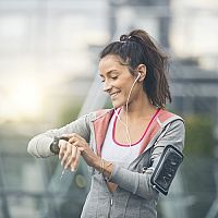 Najlepšie športové hodinky na beh. Kvalitný športtester je od Garmin, Suunto, Sigma či Polar