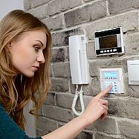 Aký alarm do domu a bytu je najlepší? Čo tak bezdrôtový Jablotron