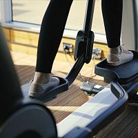 Ako vybrať eliptický trenažér? Najlepšie trenažéry ukážu recenzie