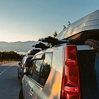 Najlepší strešný box. Návod, ako vybrať truhlu na auto