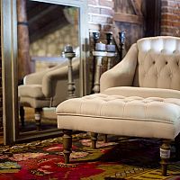 Ideálne kreslo na čítanie? Skúste ušiak alebo leňošku