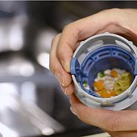 Ako vyčistiť umývačku riadu? Čistič umývačky alebo čistenie octom