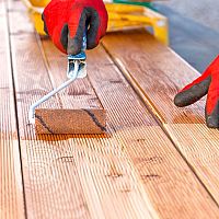 Impregnácia dreva do exteriéru je dôležitá proti vode aj plesni