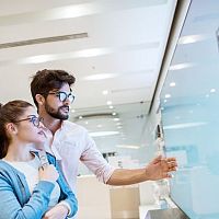 Ako presvedčiť partnerku, že potrebujete nový TV?