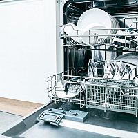 Vstavaná či voľne stojaca umývačka riadu Bosch, Whirlpool, Electrolux, Gorenje. Ako vybrať?