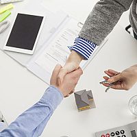 Chyby pri predaji nehnuteľnosti: predajná cena, prvý dojem, marketing, dane