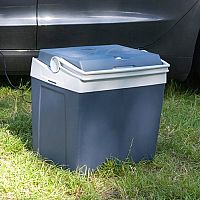 Prenosná termoelektrická, kompresorová alebo na plyn – ako vybrať autochladničku