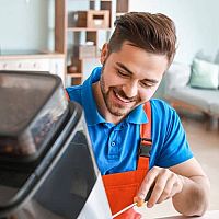 Kávovar netlačí vodu, nemelie kávu, má zaseknutý mlynček – poruchy kávovarov DeLonghi, Krups, Jura