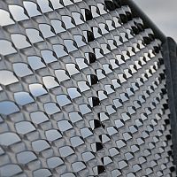 Ťahokov na plot, zábradlie, fasádu – aké sú jeho výhody?