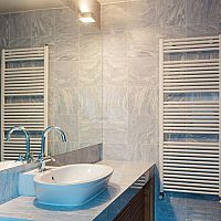 Aký rebríkový radiátor do kúpeľne? Najobľúbenejšie sú elektrické